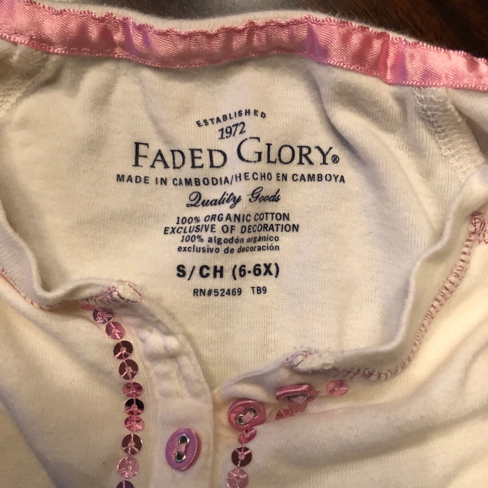 Faded Glory cream T-shirt w pink glitter detail - Picture 3 of 3